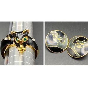 Vintage Jackie Collins Black Enamel  Panther Green Crystal Eyes Gold Tone Ring